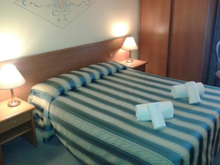 Hotel Casa Rossa Montecatini Terme Habitación foto
